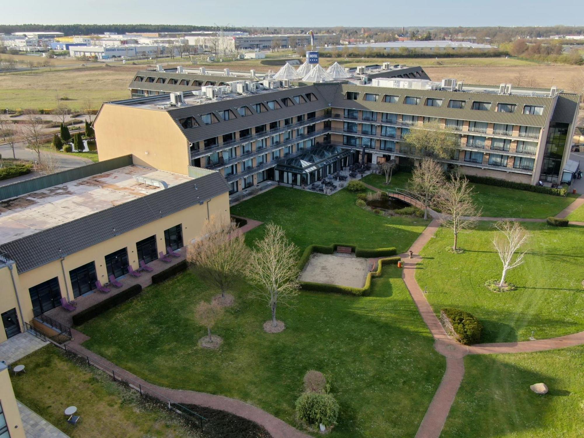 Van Der Valk Hotel Berlin Brandenburg Blankenfelde-Mahlow Exterior photo