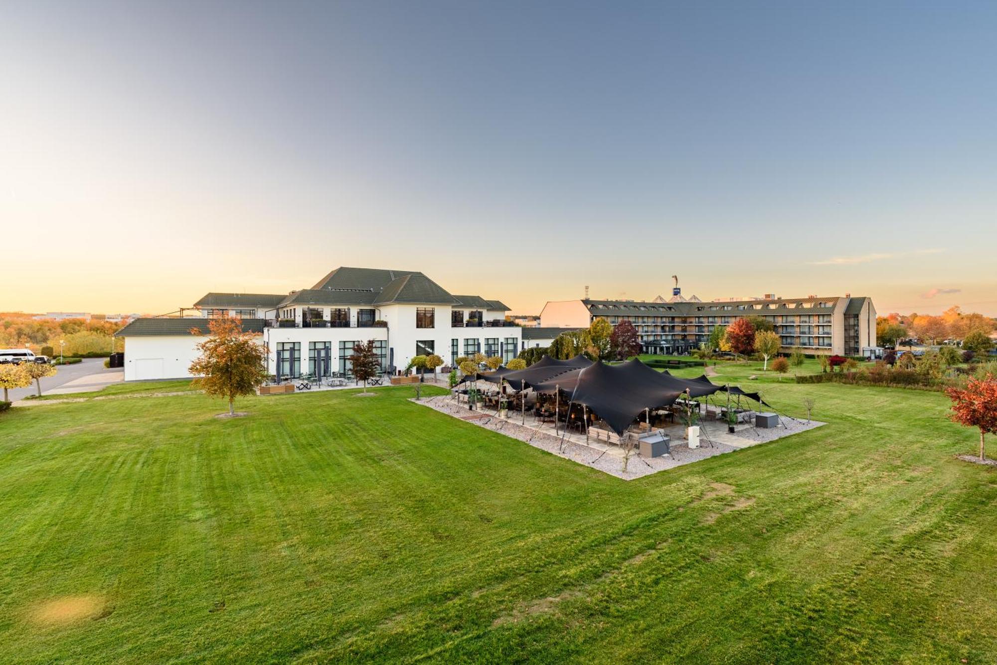Van Der Valk Hotel Berlin Brandenburg Blankenfelde-Mahlow Exterior photo